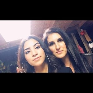 Meet your Posher, Esperanza